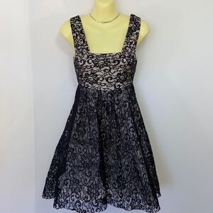 Alice + Olivia Dress Black Lace Fit & Flare Excellent Nwot~ Sz 0P